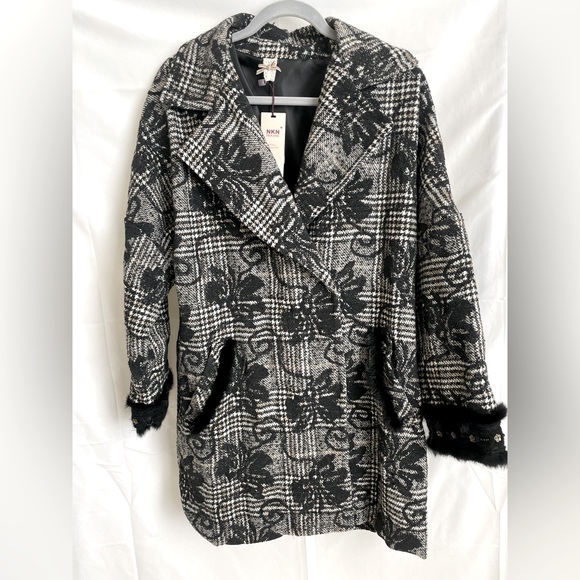 STUNNING European Coat from Barcelona NKN Nekane NEW size Medium Large - Picture 1 of 6